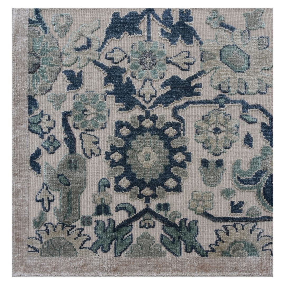 Hand Knotted Woollen and Viscose - HK-04